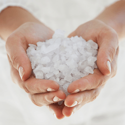 Использование глауберовой соли в целях похудения не очень сложно в выполнении